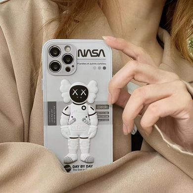 Чохол для iPhone 13 3D Kaws NASA Астронавт Білий
