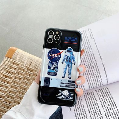 Чохол на iPhone X/XS НАСА "Астронавт" чорного кольору